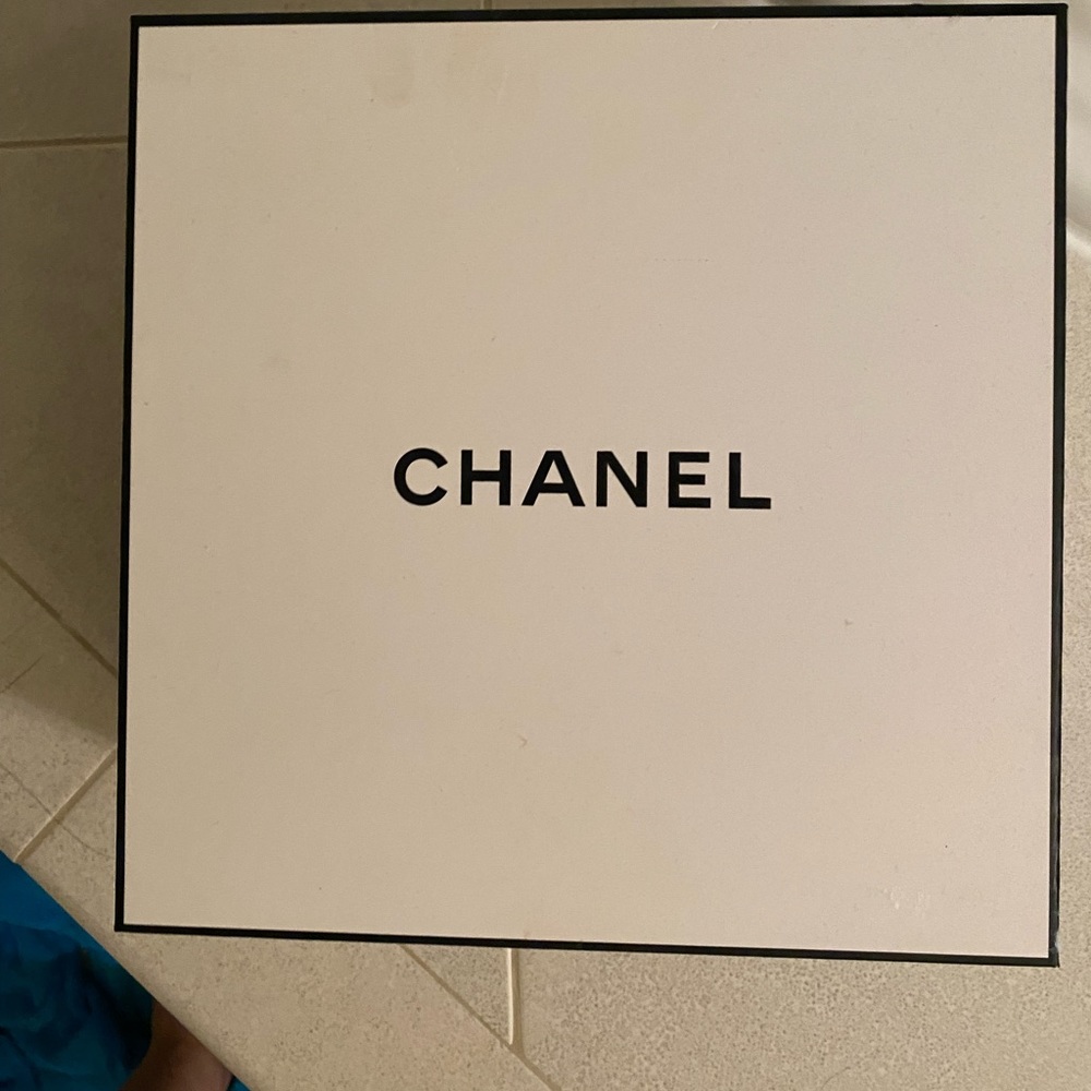Chanel gift box with hair accessories